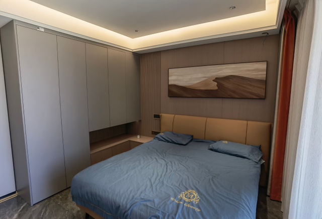 グリルコーナーベッドサイドテーブル灰色のペットベッドルームワードローブ